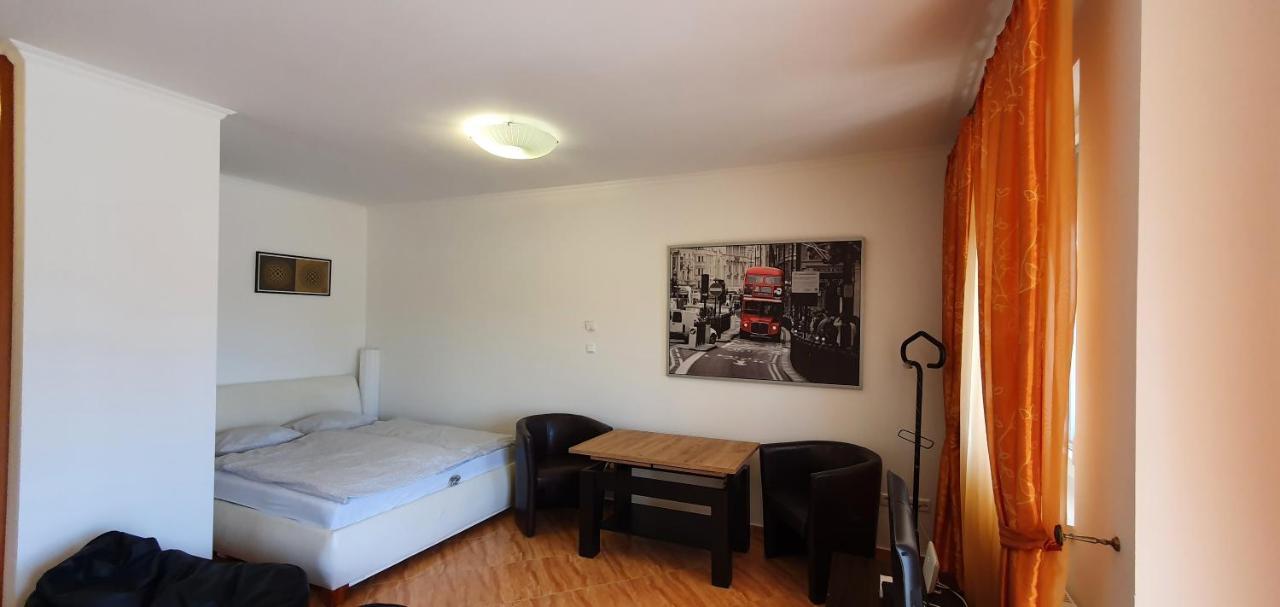 Bazsi Golden Beach Apartman Siofok Ngoại thất bức ảnh