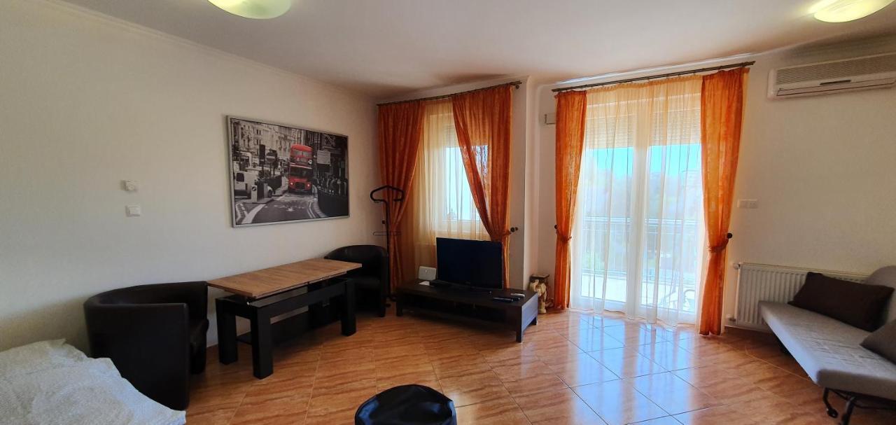 Bazsi Golden Beach Apartman Siofok Ngoại thất bức ảnh